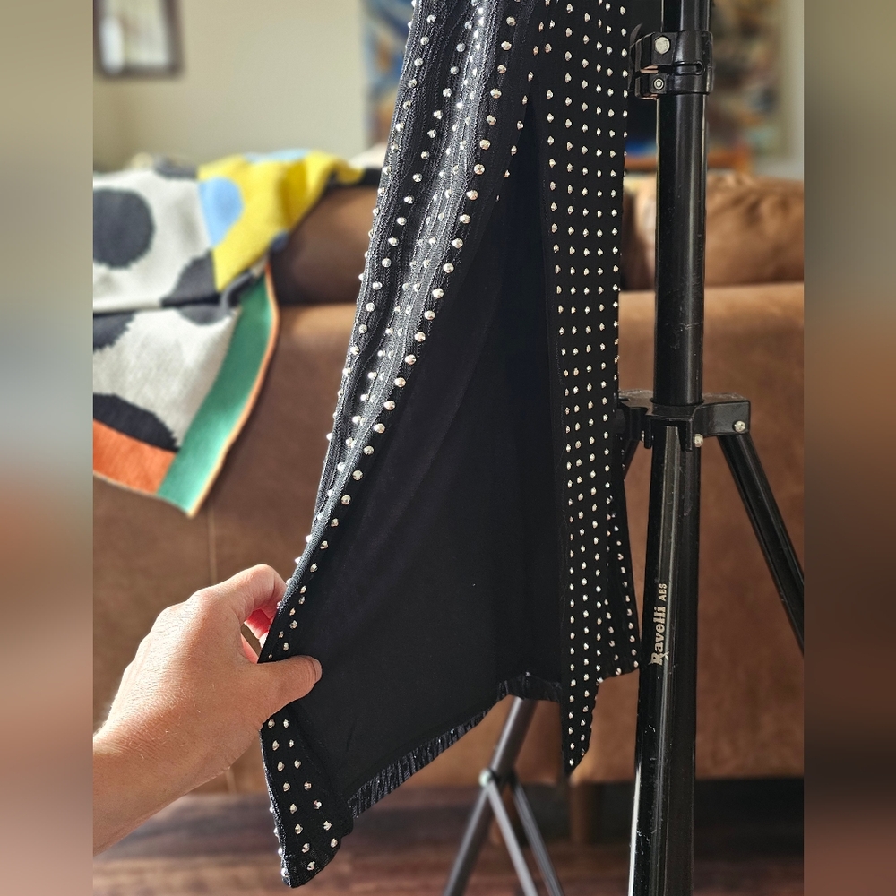 Sequin Bodycon Dress - Picture 5 of 9